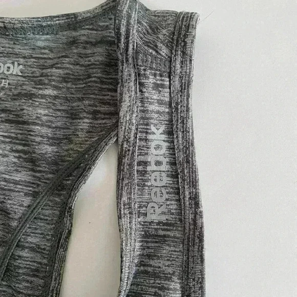 Reebok Tank - Picture 7 of 8